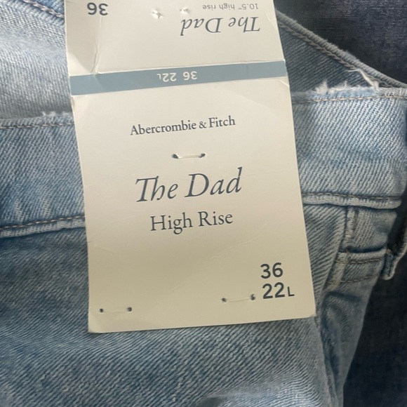 Abercrombie Hi Rise Jeans - Picture 2 of 3